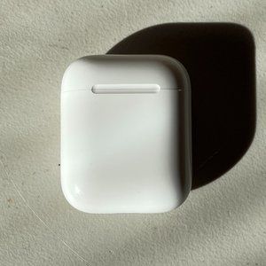 Apple Airpods Charging Case 2nd Generation